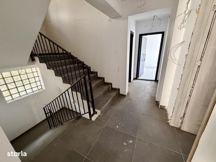 Casă cu 4 camere în Vitan