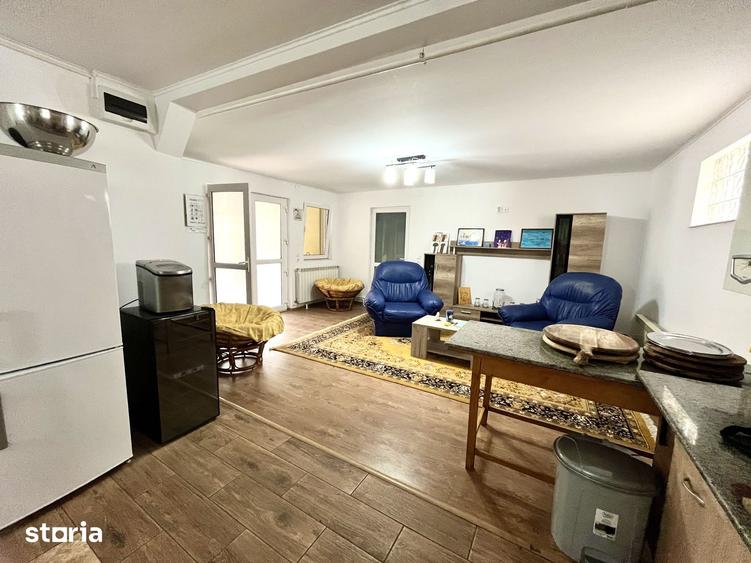 Casă cu 5 camere cu Teren 300 Mp în Călărași