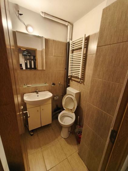 Apartament cu 3 camere semidecomandat, mobilat în Șagului