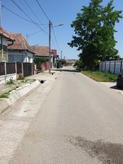 Vand casa 104m2,gradina ,dependinte in Cornesti ,com.Adamus ,situat in centru satului ,apa ,gaz ,canalizare - 1