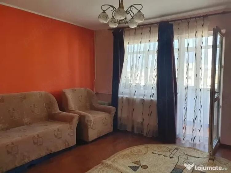 Apartament cu 2 camere decomandat în Basarabia