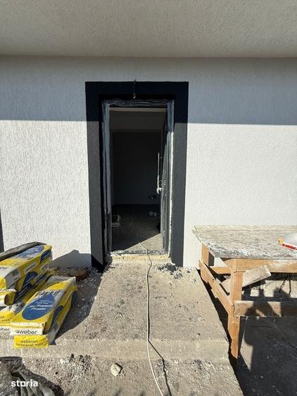 Casă cu 4 camere cu Teren 400 Mp în Clinceni