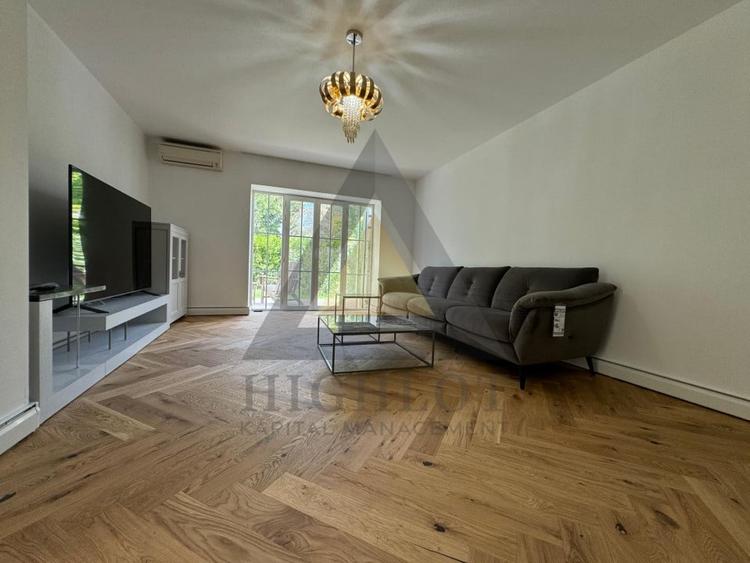 Duplex cu 5 camere cu Canalizare în Iancu Nicolae