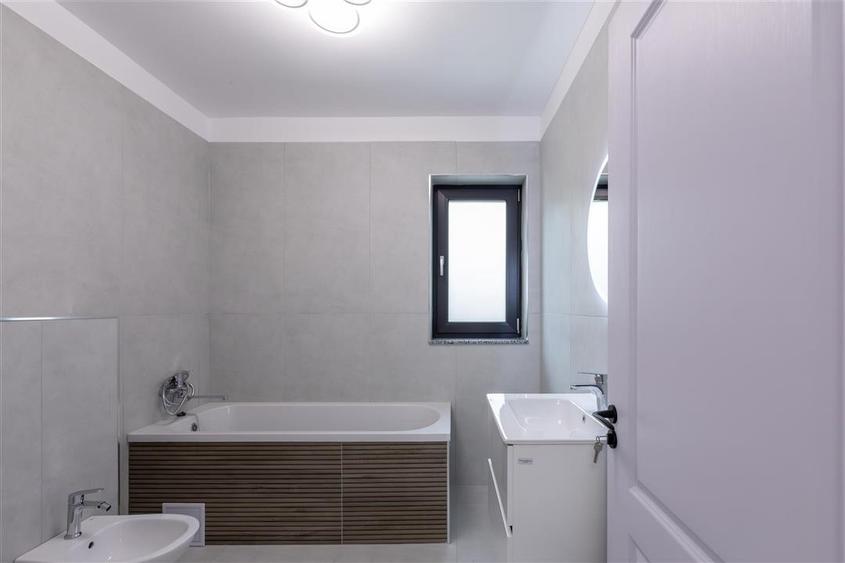 Casă individuală cu 3 camere cu Teren 375 Mp în Hemeiuș