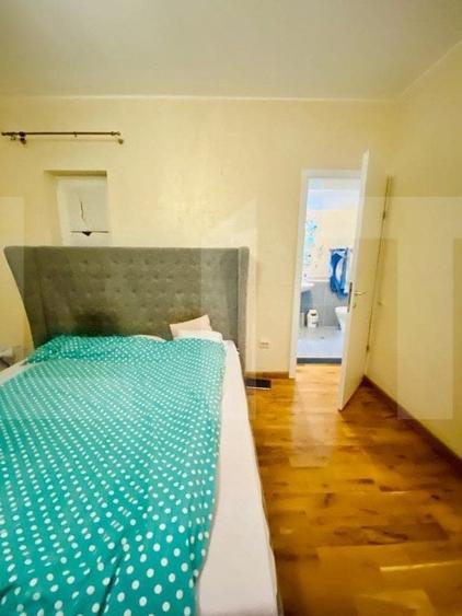 Casă individuală cu 10 camere cu Garaj în Zorilor