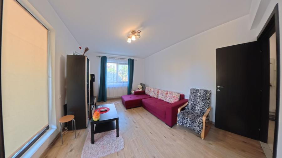 Apartament cu 2 camere decomandat, mobilat în Central