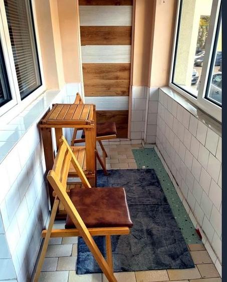 Apartament cu 3 camere decomandat, mobilat în Vatra Luminoasă