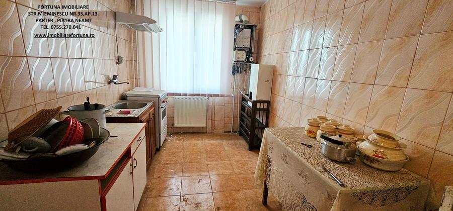 Apartament cu 3 camere decomandat în Precista