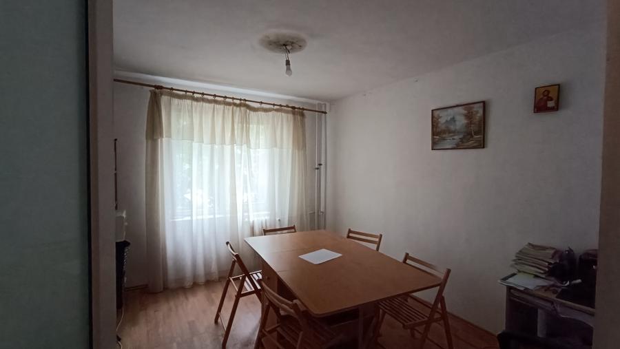 Birou, 70 mp în Crângași