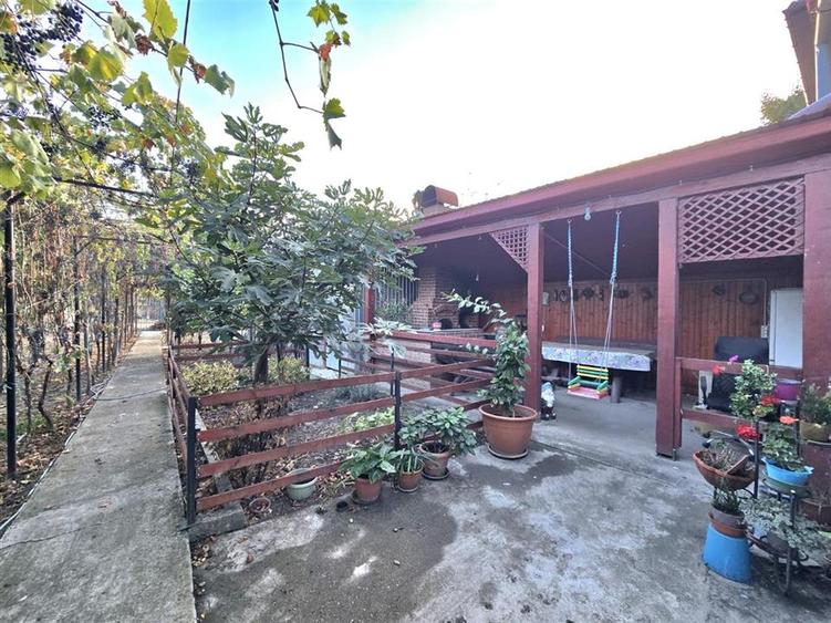 Casă individuală cu 4 camere cu Teren 549 Mp în Podgoria
