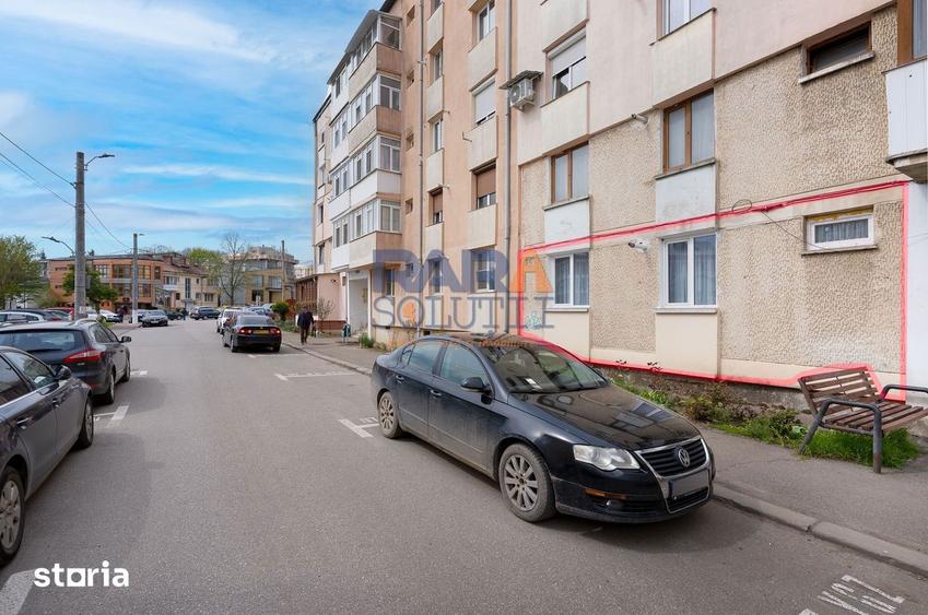Spațiu comercial, de 38 mp, în Central