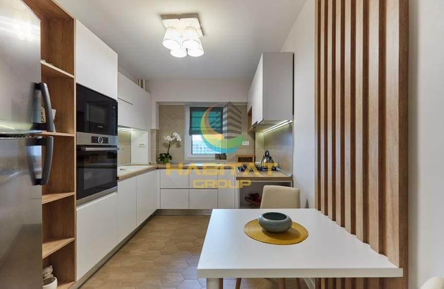 Apartament cu 4 camere semidecomandat în Berceni
