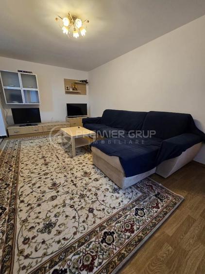 Apartament cu 3 camere decomandat în Păcurari