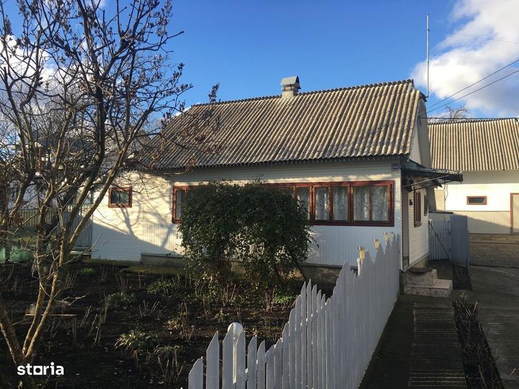 Casă cu 4 camere în Măzănăești