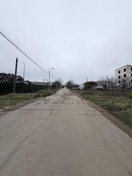 Spațiu comercial, în Manolești