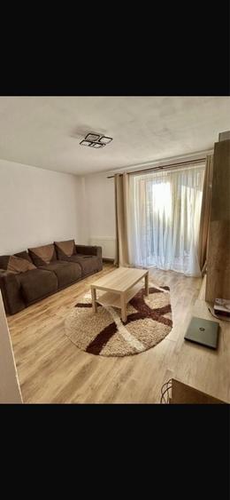 Apartament cu 2 camere decomandat în Florești