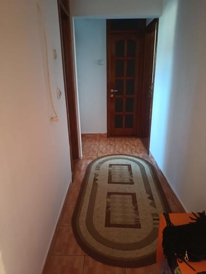 Apartament cu 2 camere decomandat în Traian