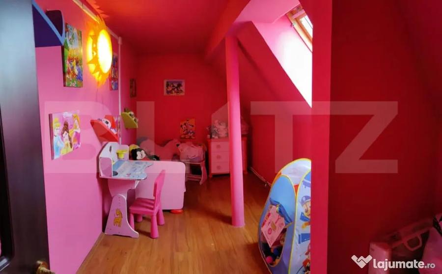 Casă cu 2 camere cu Teren 2667 Mp în Central