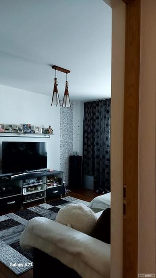 Apartament cu 2 camere decomandat în Hațeg