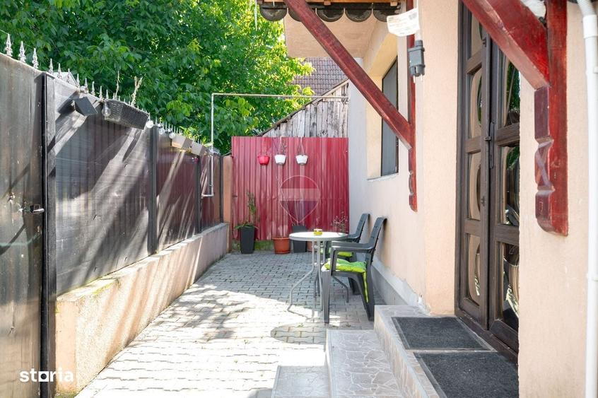 Casă cu 3 camere în Sânpetru