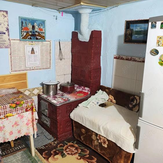 Casă cu 4 camere cu Teren 878 Mp în Central