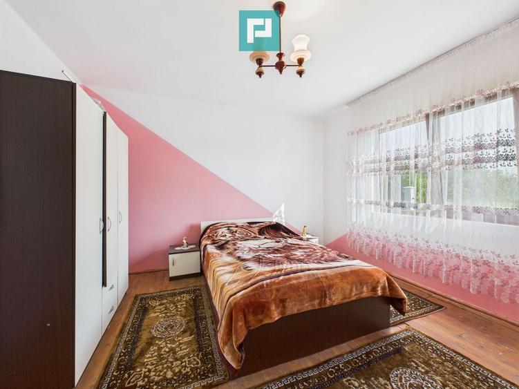 Casă individuală cu 2 camere cu Teren 4707 Mp în Hălmăgel