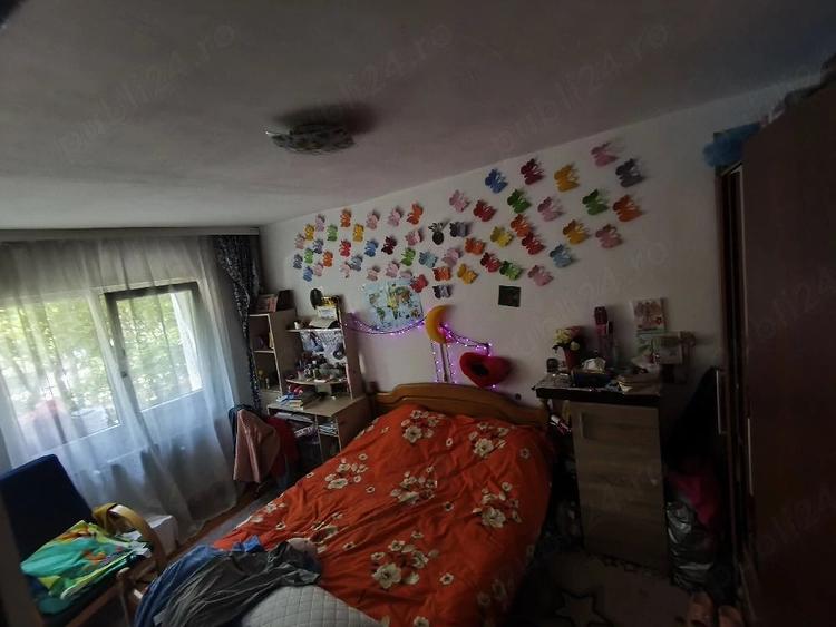Apartament cu 2 camere decomandat în Nicolina