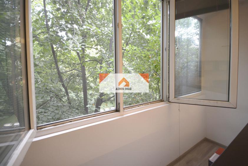 Apartament cu 2 camere decomandat în Drumul Taberei