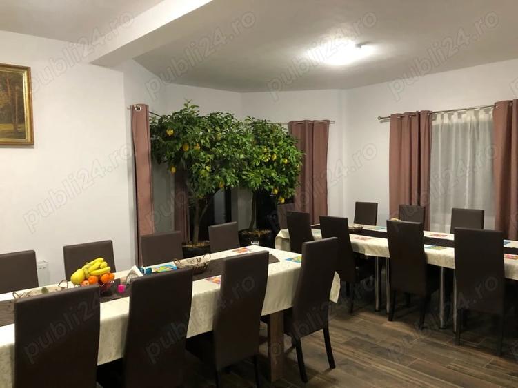 Casă cu 5 camere în Central