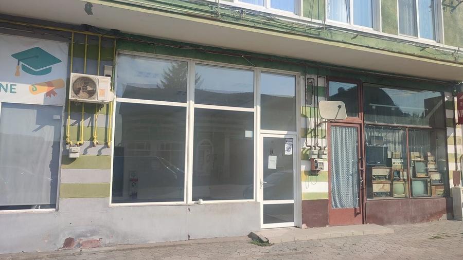 Spațiu comercial, de 43 mp, în Central