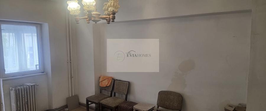 Apartament cu 3 camere semidecomandat în Mărăști