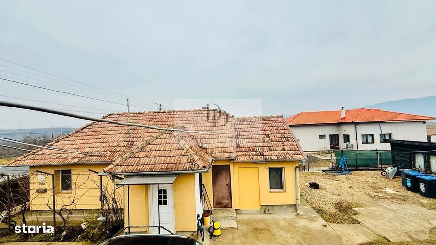 Casă cu 4 camere în Central