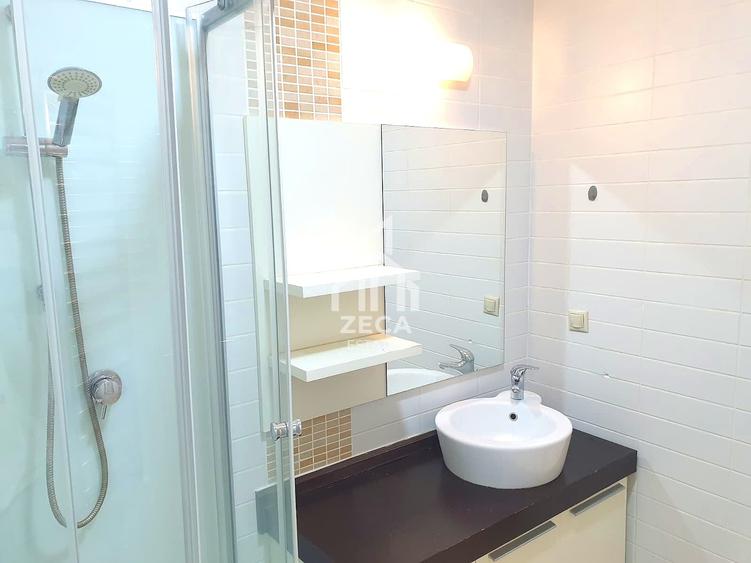 Apartament cu 4 camere decomandat, mobilat în Tei