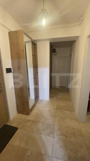 Apartament cu 2 camere decomandat, mobilat în Central
