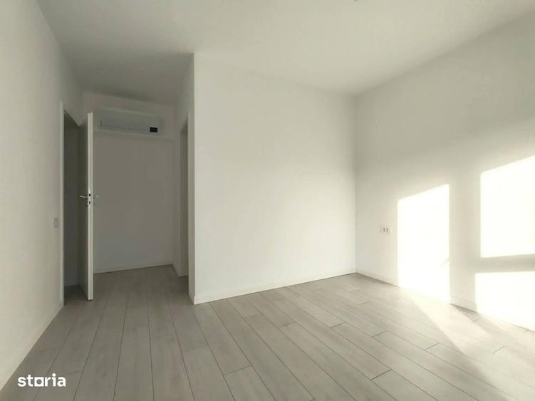 Apartament cu 3 camere decomandat în Romană