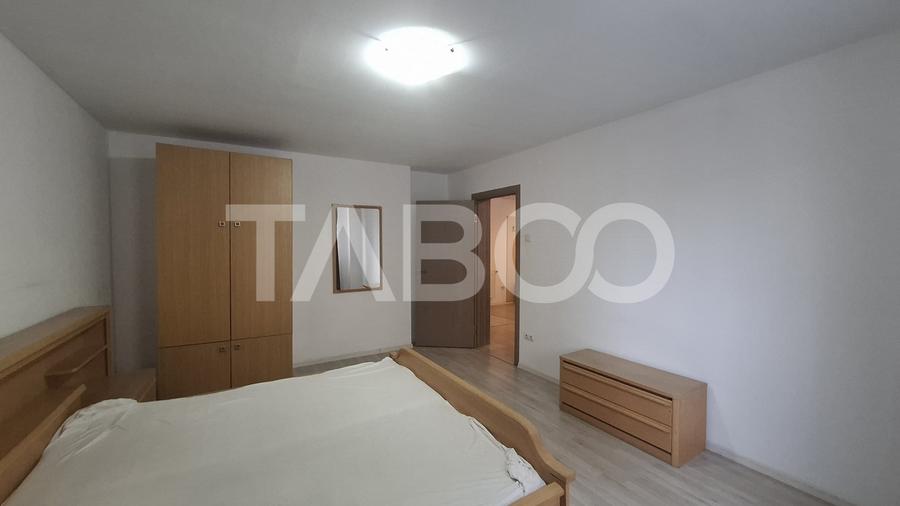 Apartament cu 3 camere decomandat, mobilat în Mihai Viteazul