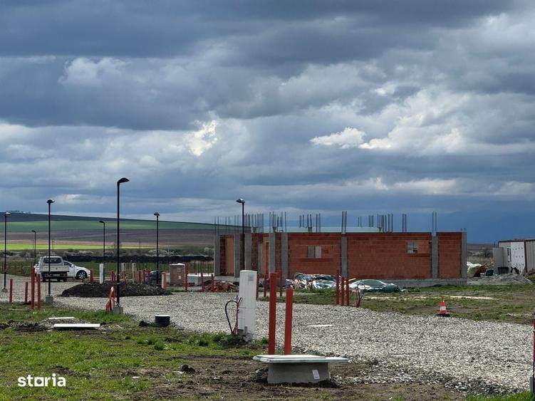Casă cu 4 camere cu Teren 593 Mp în Central