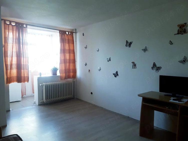 Garsonieră decomandată în Craiovei
