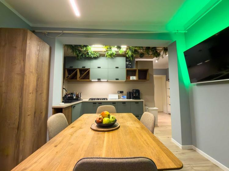 Apartament cu 2 camere semidecomandat, mobilat în Ultracentral