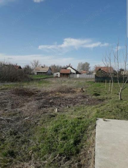Teren de 1290 mp, în Turnu