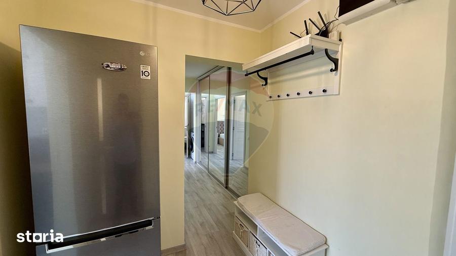 Apartament cu 3 camere decomandat, mobilat în Sălăjan