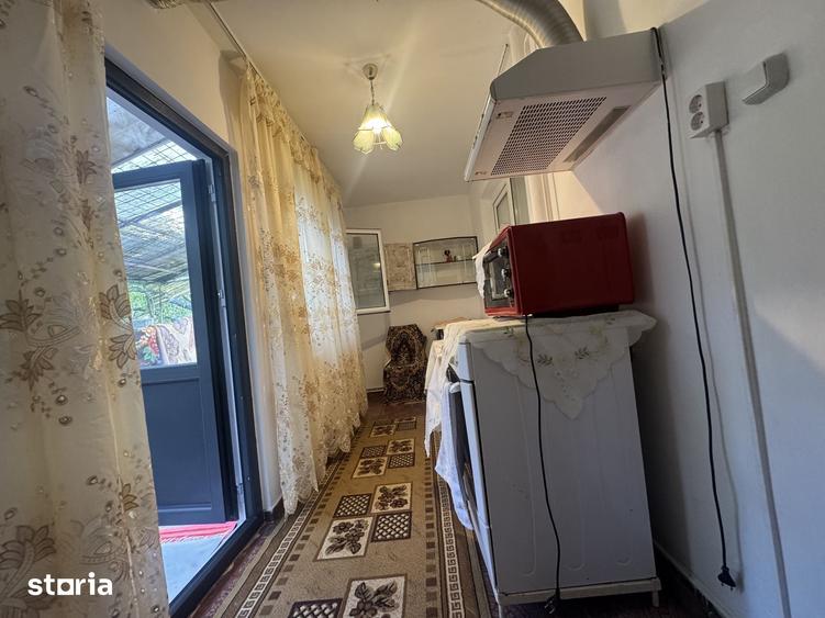 Apartament cu 2 camere semidecomandat în Tătărași