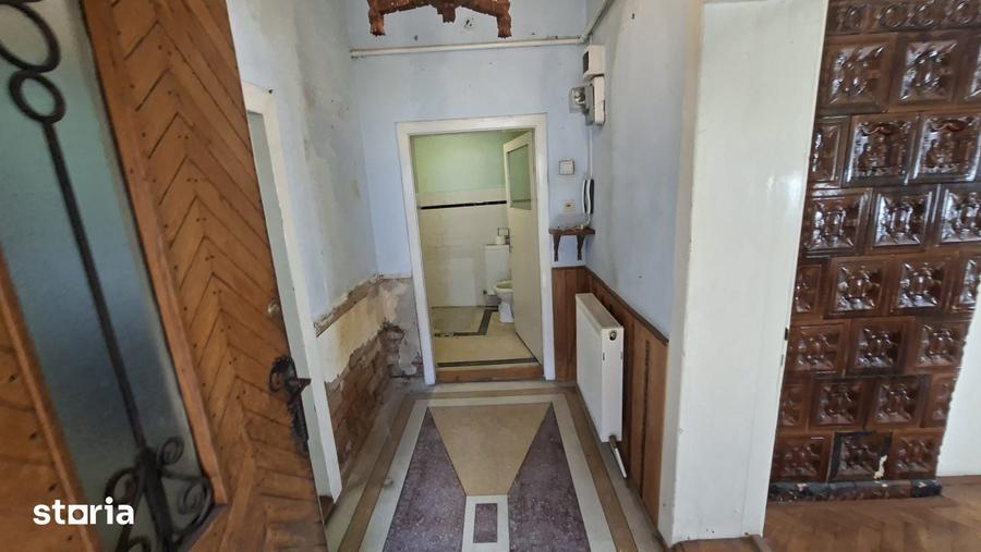 Casă cu 2 camere cu Teren 126 Mp în Central