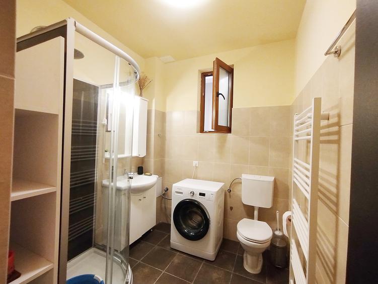 Apartament cu 2 camere decomandat în Semicentral
