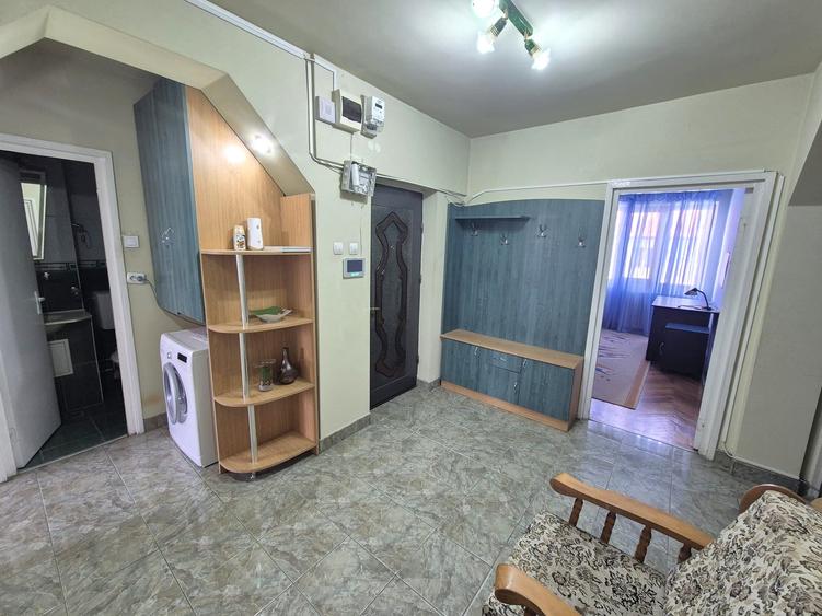 Apartament cu 4 camere decomandat în Ultracentral