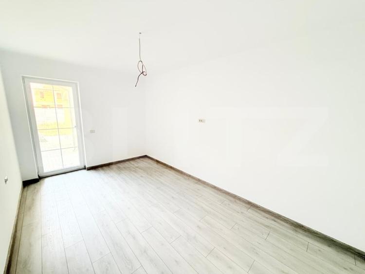 Casă individuală cu 3 camere cu Canalizare în Urseni