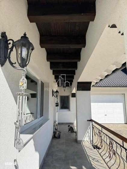 Casă cu 4 camere cu Teren 1734 Mp în Vânători