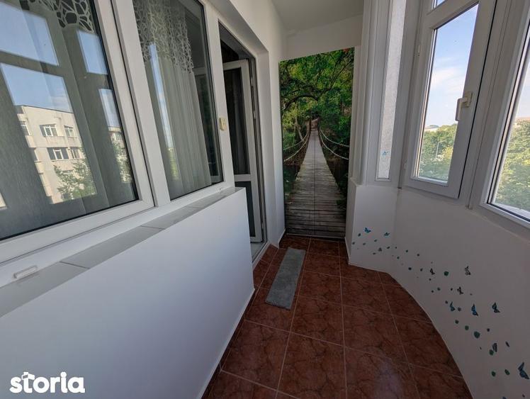 Renovat, 2 camere decomandate - 64 mp , etaj intermediar, Nord - 11