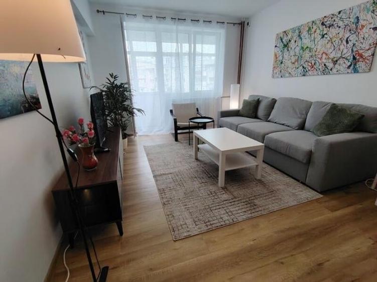 Închiriere Apartament 2 camere în Tineretului,DECOMANDAT, 3 MIN PROX METROU - 6