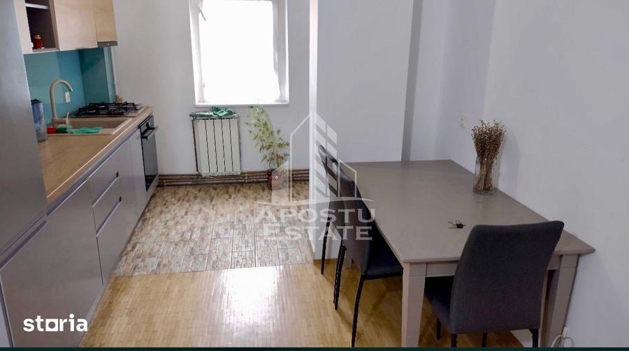 Apartament cu 3 camere în Torontalului